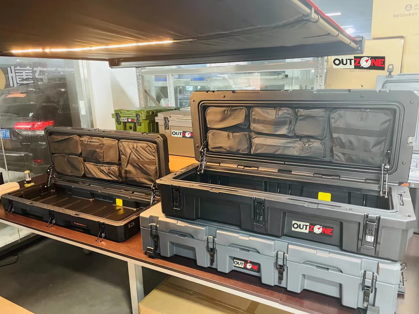 Waterproof SUV Car Trunk Tool BOX Heavy Duty 76L Case Black Plastic Case IP65 Hard Case LLDPE