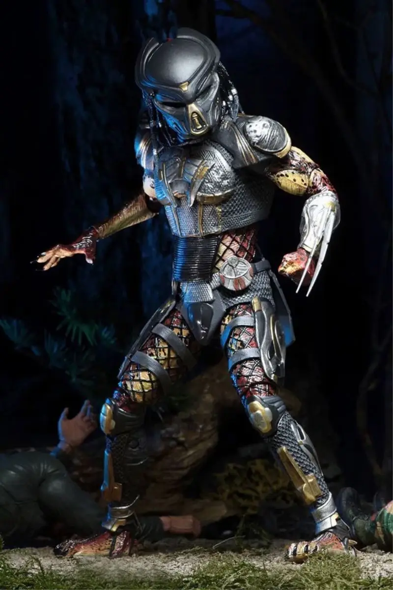 Hot sale 18cm movie 2018 Predator action figure Movable joints PVC model toy for gifts