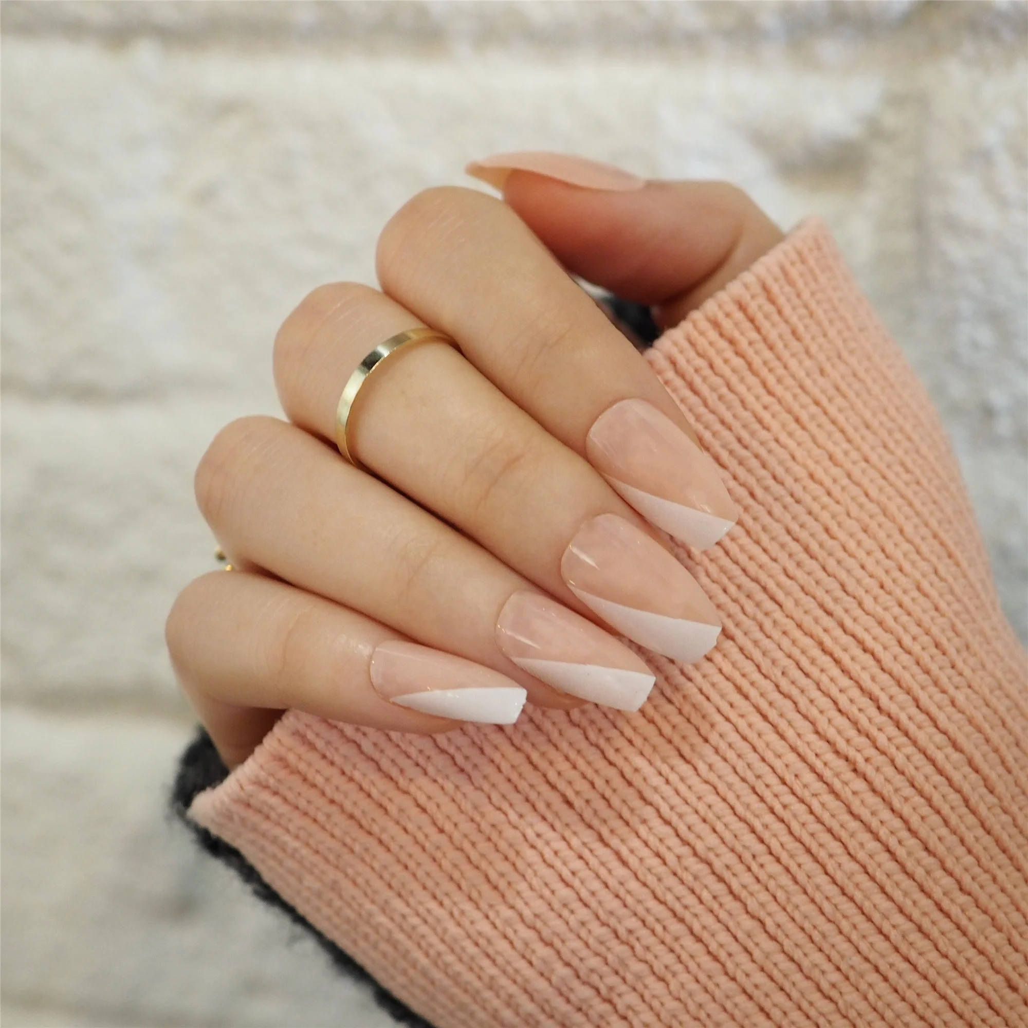 Wholesale Price Nude Slanted French Manicure Press On High-quality Fake Nails Short Coffin