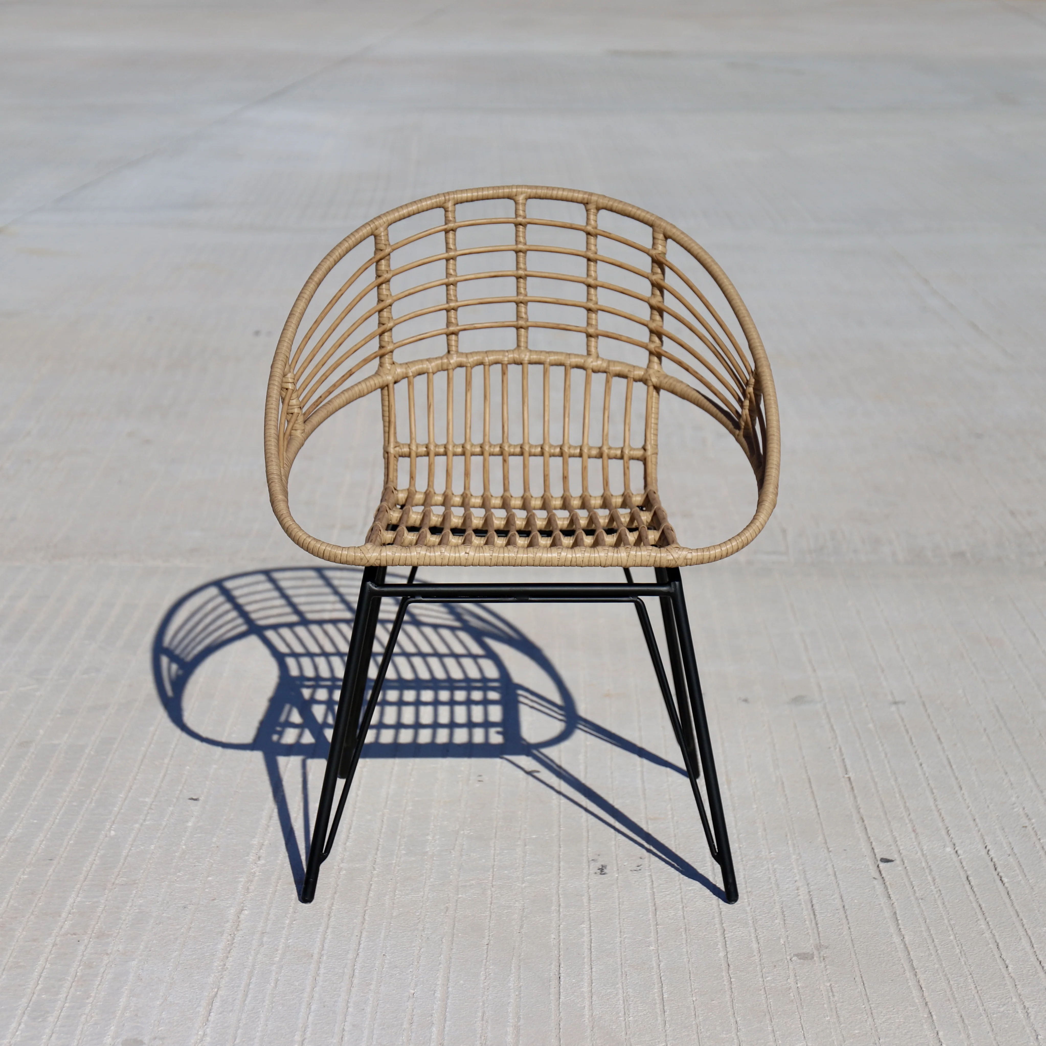 MCI Factory Outdoor Patio Hot Sales High Quality Plastic Rattan Sun Lounge Chair For Sale