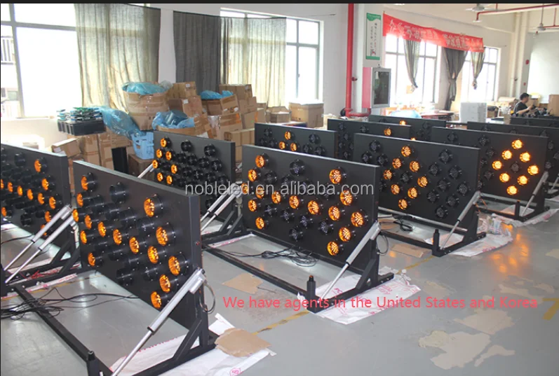 Truck Mounted OEM LED Arrow Board Construction site installation warning arrow board flashing arrow direction light on sale