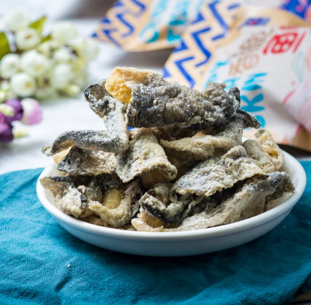 
OEM salted fish skin snack- fried fish skin wholesale good price and large packing 