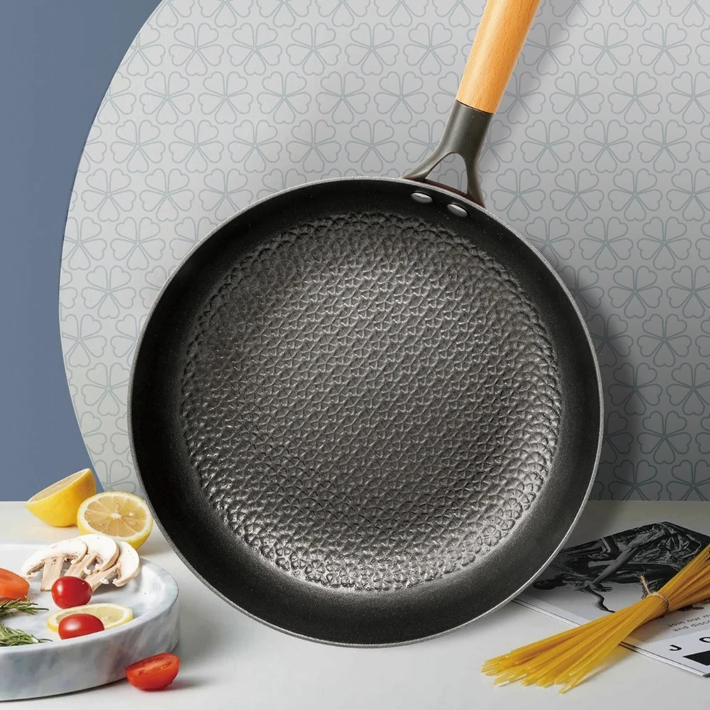 New Nonstick Frying Pan High Quality Cookware Round Wooden Handle Skillet Light cast iron nitride non rusty honeycomb frying pan