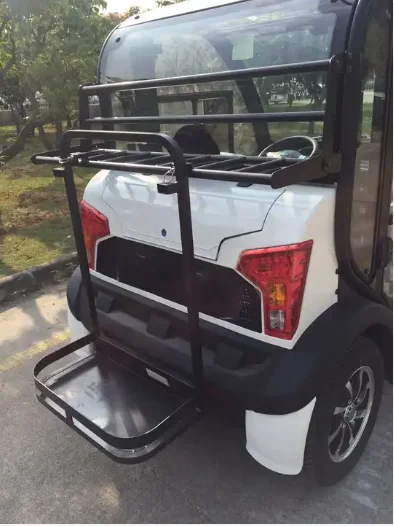electric 4 seats closed golf cart with air conditioner AC system 5kw motor 40kmh with rear golf bag holders GEL battery