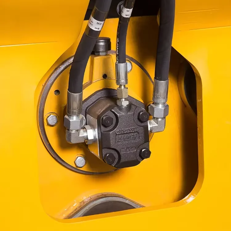 3 Ton Ride On Double Drum Hydraulic Compactor Oil Tank Volume 40l Water-cool Engine Road Rollers With KOHLER KDW1404