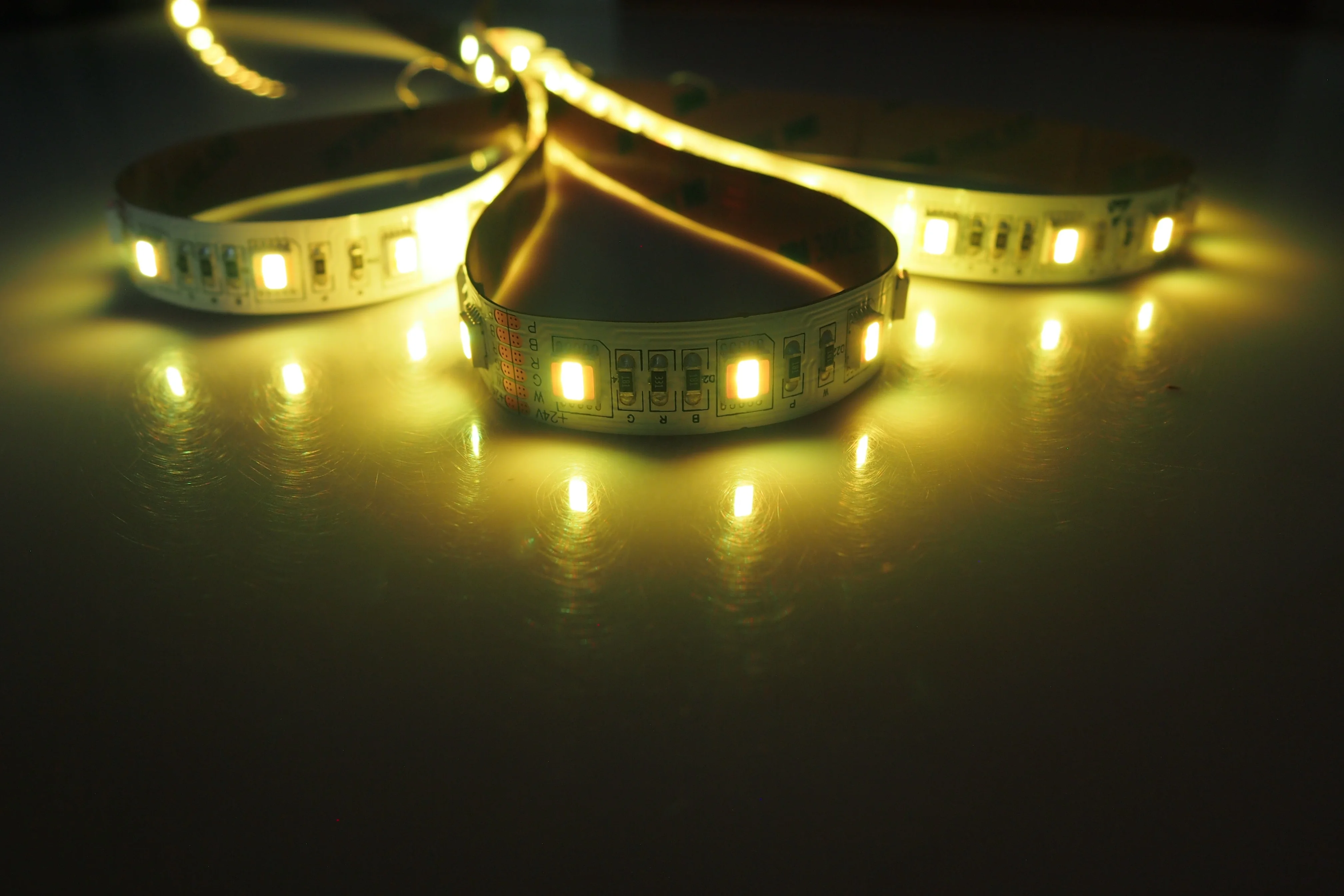 Светодиодная лента 5 в 1 WW + RGB CW rgbw 2700K 6000K