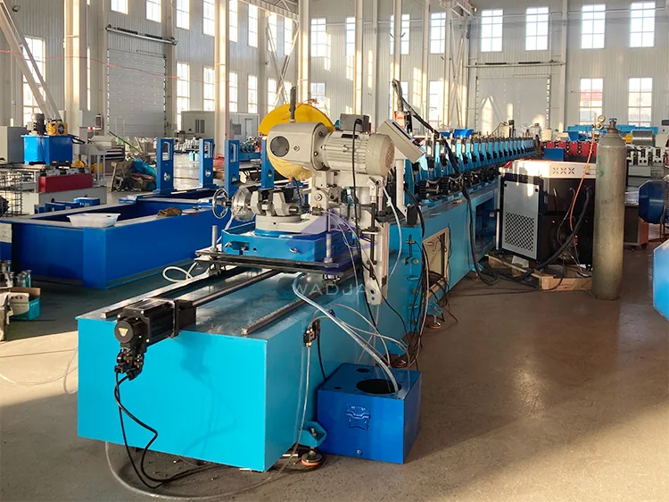 High Quality Carbon/Stainless Steel/Iron Welded Square Tube Pipe Production Line