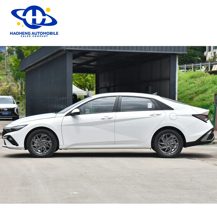 Лидер продаж 2024 авто дешевая цена Hyun-dai Elantra 1 5 л Cvt Gxl бензиновый новый автомобиль для взрослых сделано в Китае