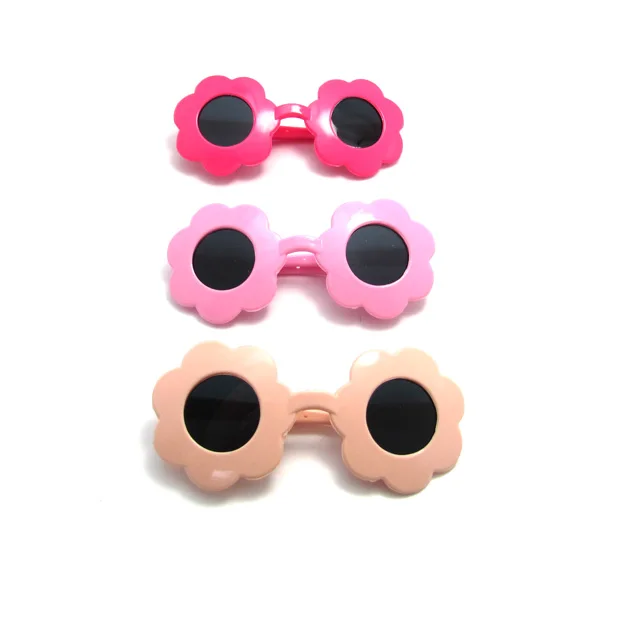 Nice Price New flower shaped 3 Color Doll Accessories For Glasses