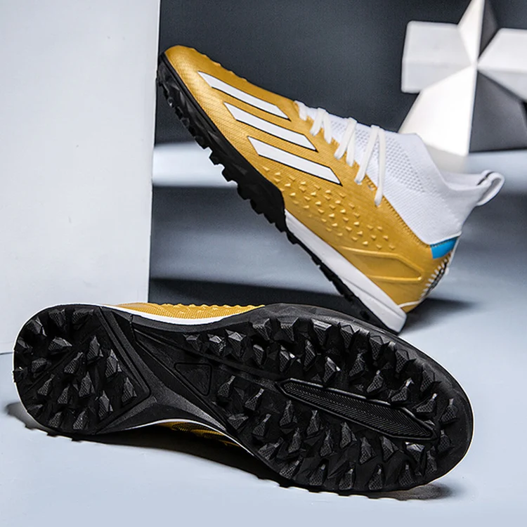 Fashionable Women Mid Cut Long Nail Soccer Boots Men Youth Athletic Non-slip Rubber Sole Football Training Shoes For Kids