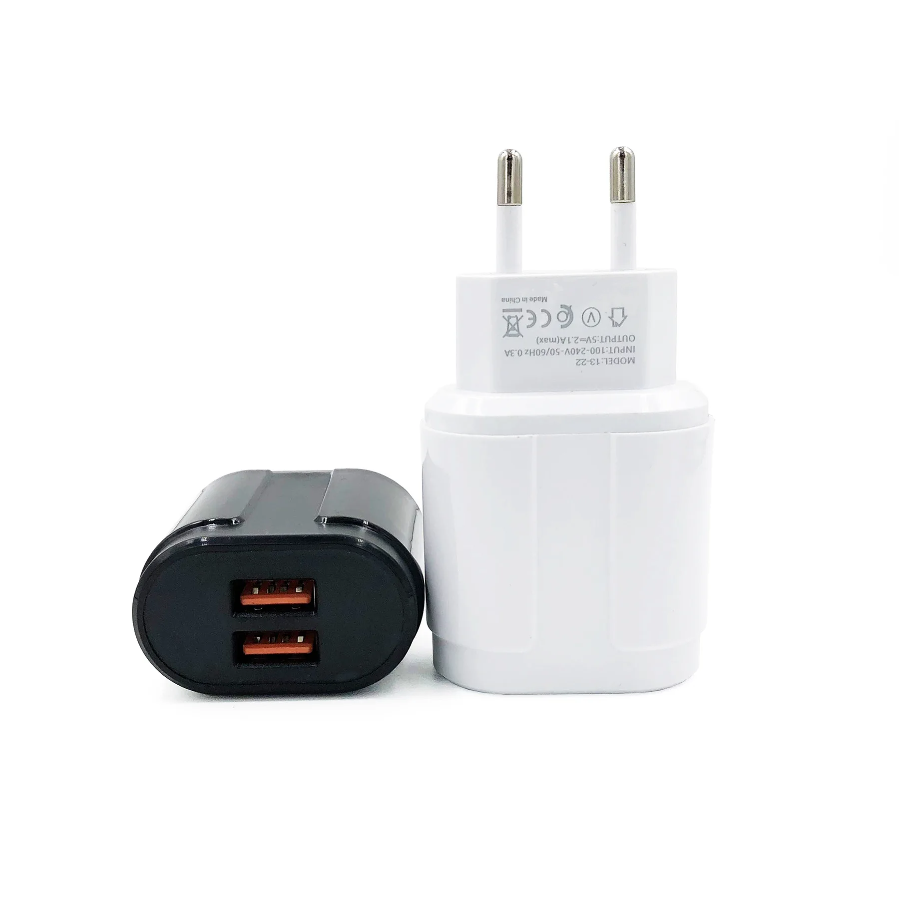 
5V / 2.1a butterfly intelligent fast charging dual-U charging travel charging European standard American Standard British standa 