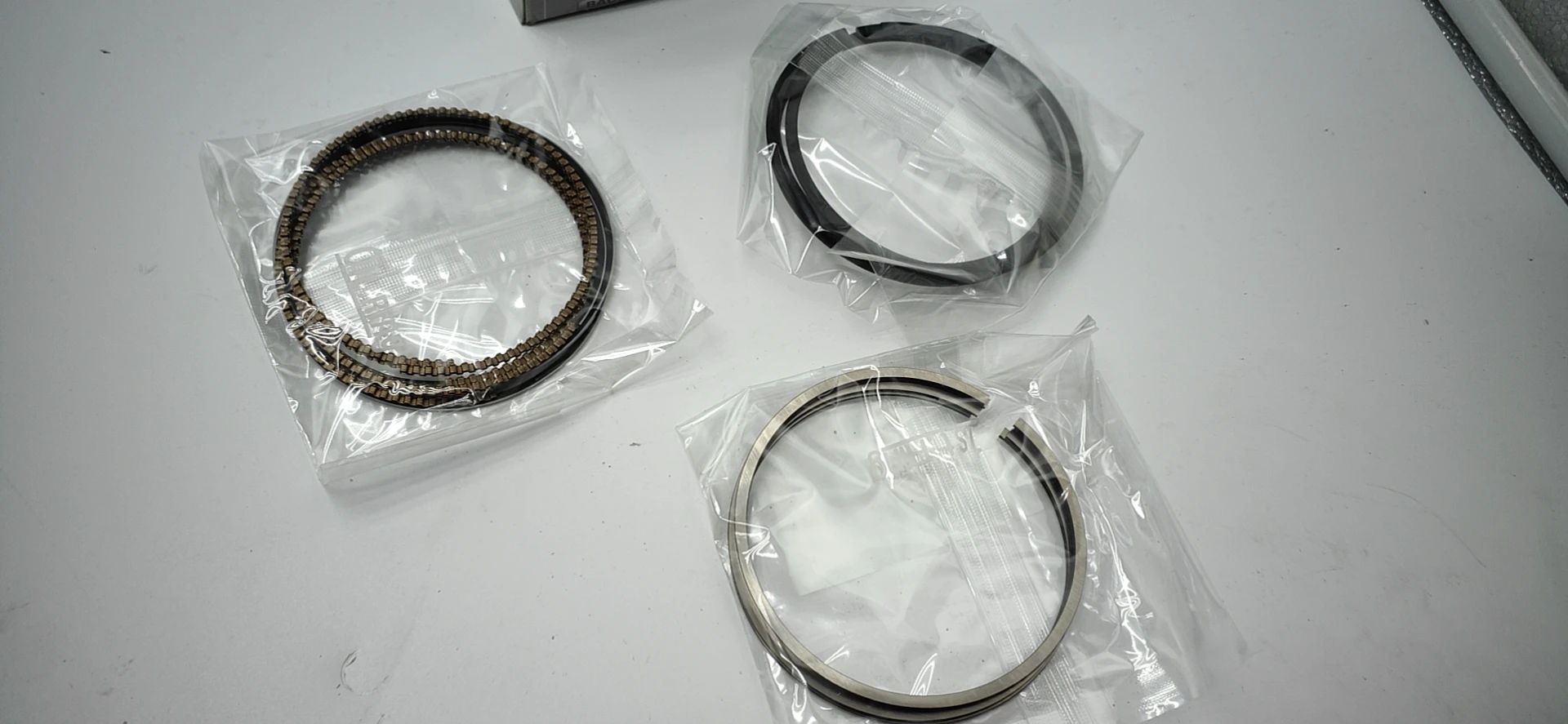 HR16/HR15 Auto Engine Parts Piston Ring set 12033-EE000 for NOTE (E12)