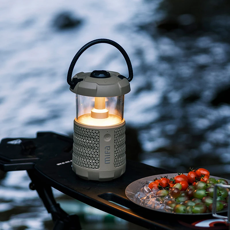Hot sell Waterproof Portable  USB Charging Camping Lights And Speaker For Travelling And Camping