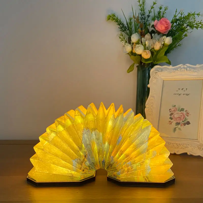 FOCUS Luxury LED Book Lamp Custom Creative Promotion Gift Folding Book Lamp Museum Novelty Paper Lamp