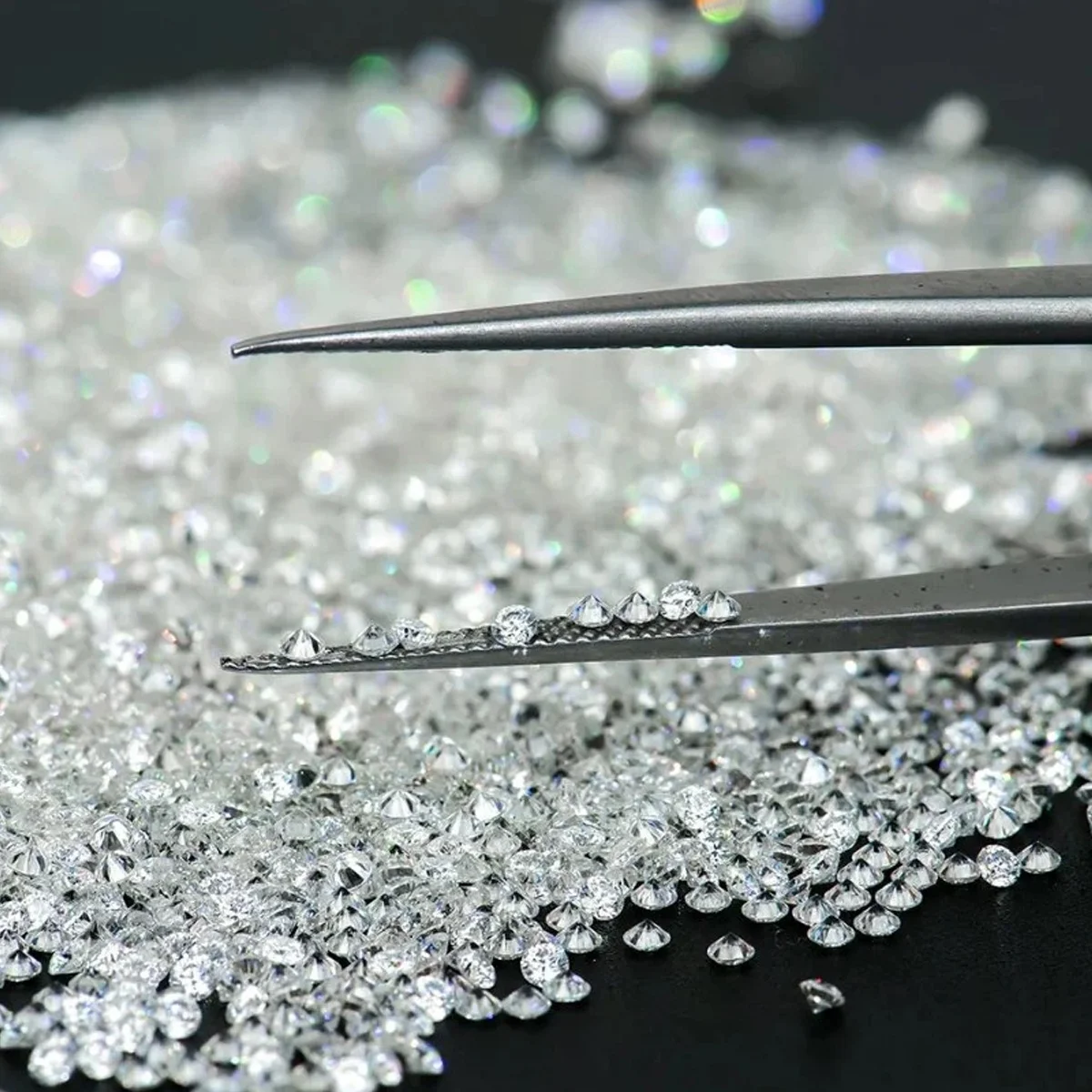 Abiding Factory Price DEF Color VS Round Melee 0.7mm-2mm HPHT Loose Melee Diamonds Lab Grown CVD Melee Diamonds