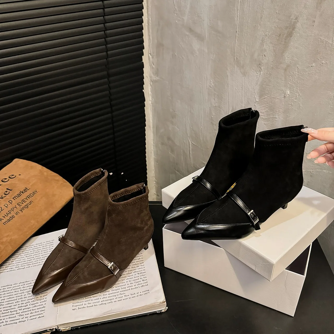French Retro Suede Cat Heel Ankle Boots For Autumn And Winter New Pointed Elastic Sleeve Slim Boots Short Tube Boots