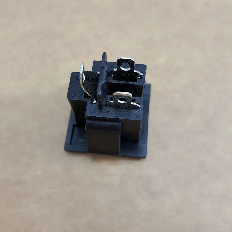 NEMA 5-15 Receptacle 110v Ac Power Socket (SK-122)