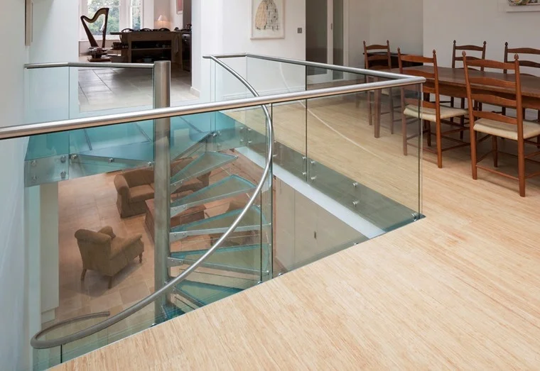Hot Sale Zovee Customized Luxury Glass Staircase manufacture/Glass spiral staircase /stainless steel handrail