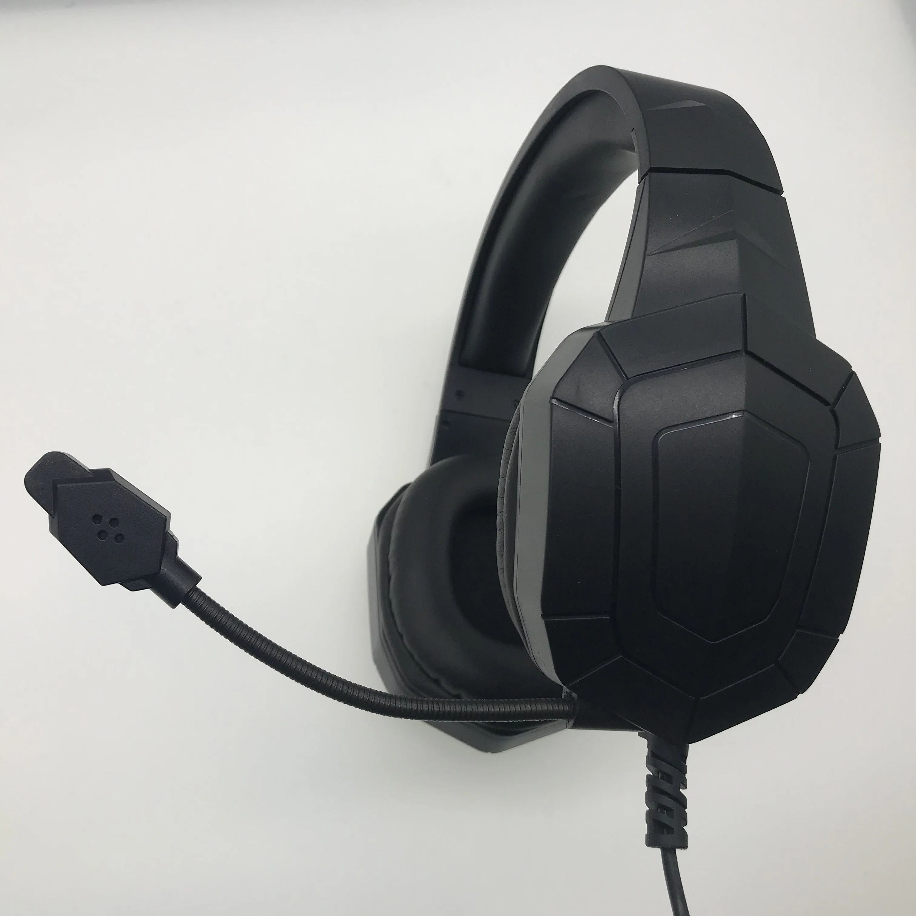 RGB Lighting hot selling with microphone wired office new design gaming professional good quality computer gaming OEM headset