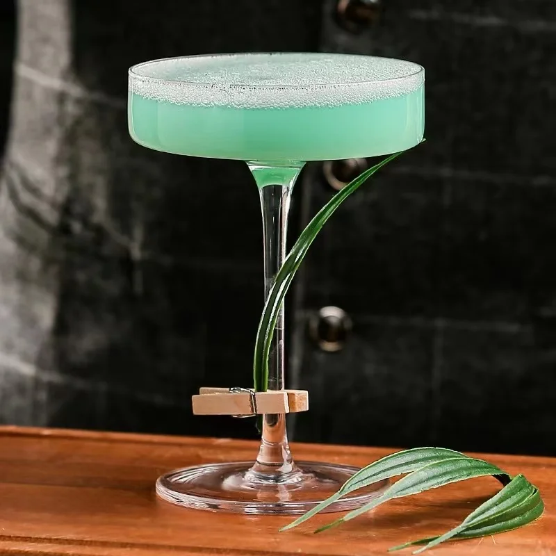 Wholesale In Stock Unique Creative Glass 130ML Clear Whiskey Cocktail Glass Martini Saucer Champagne Glass