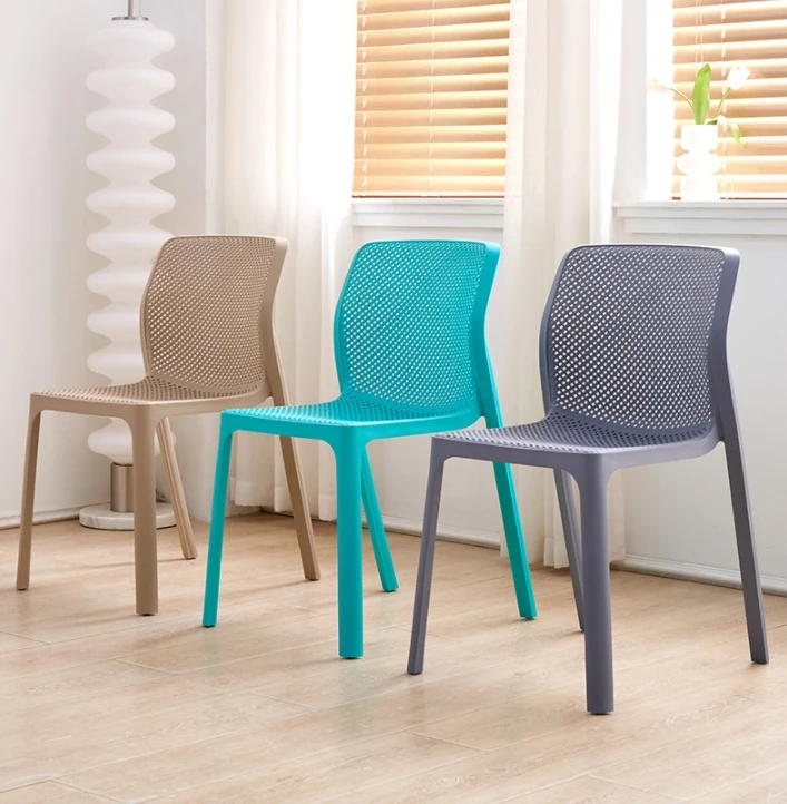 Factory Wholesale Nordic Modern Plastic Dining Chairs restaurant Stackable PP Dining Chairs