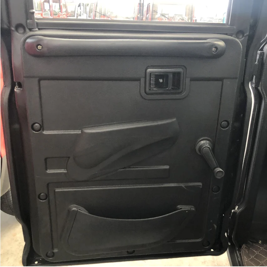 New energy solar panel electric scooter three closed wheel tricycle