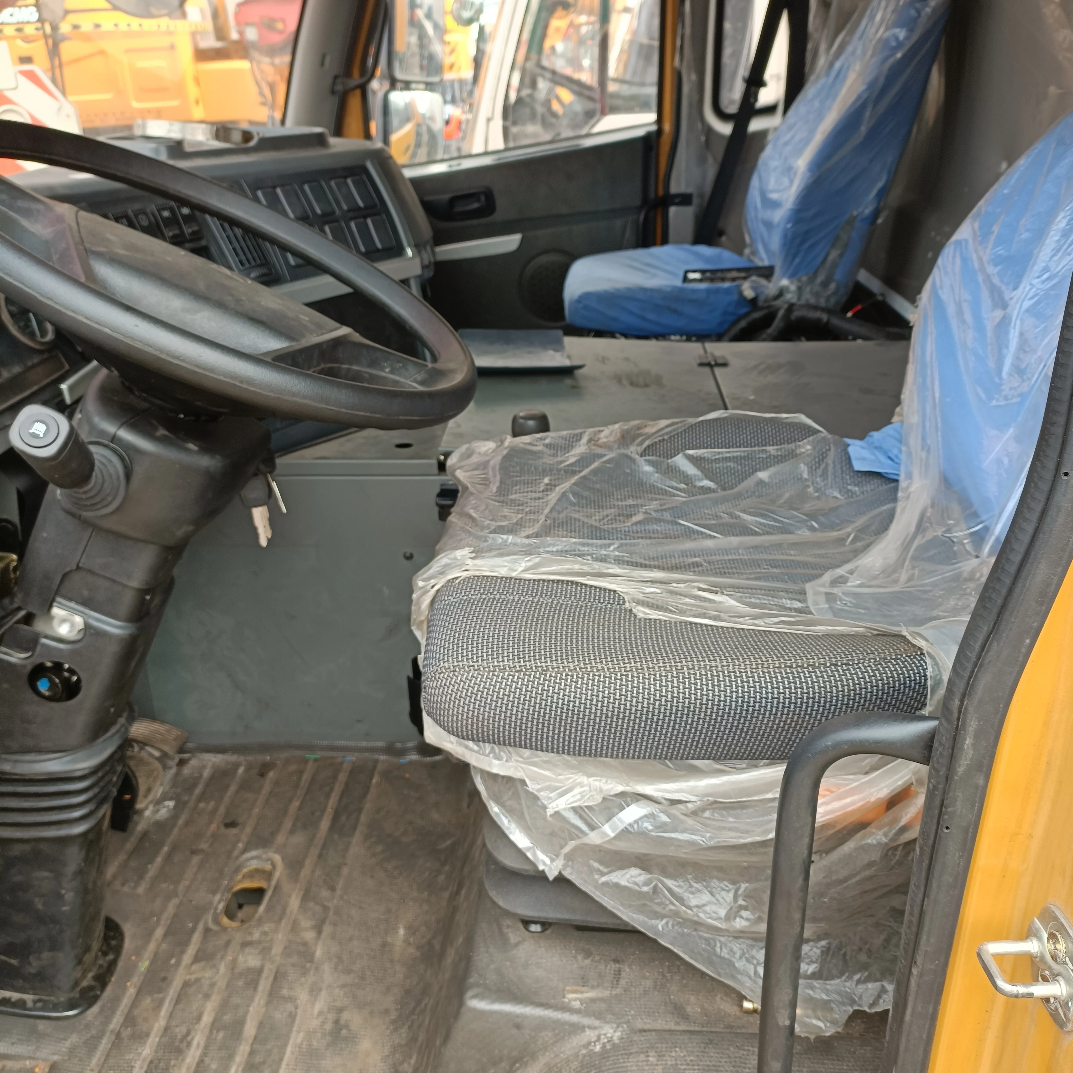 heavy construction  100ton  used  crane  Sany brand  STC1000T truck used crane at competition price