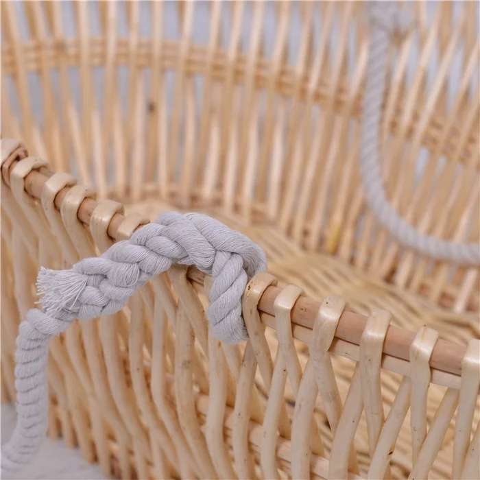 Eco-friendly Materials Handled Natural Woven White Baby Wicker Moses Basket For Sleeping