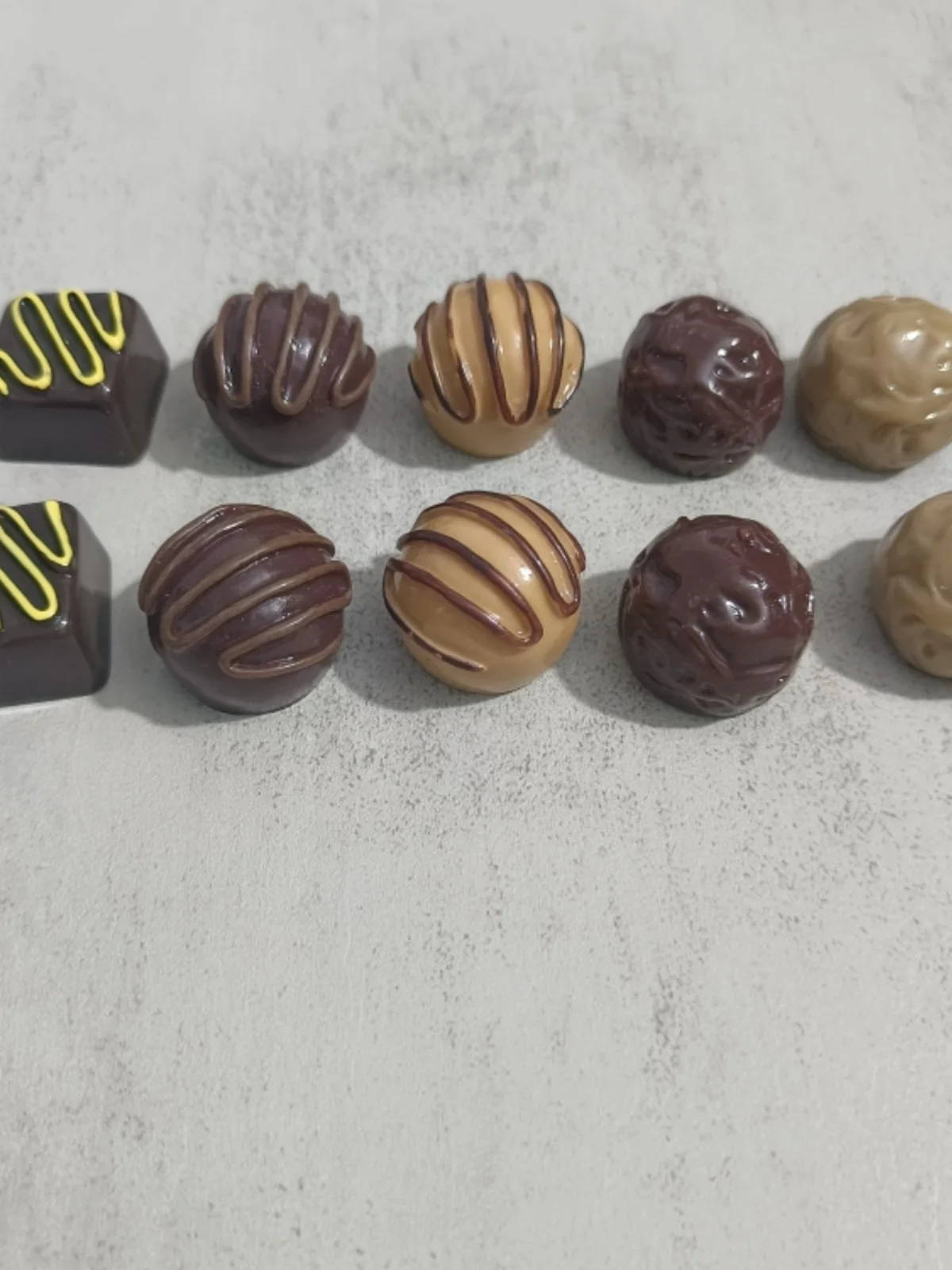 bulk chocolate wholesale artificial  chocolate truffle chocolate
