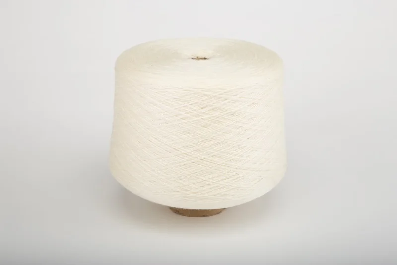 
Exquisite Craftsmanship Dyed Yak Wool Blended Yarn 30%yak Wool/20%wool/30%nylon/20%viscose Yarn 