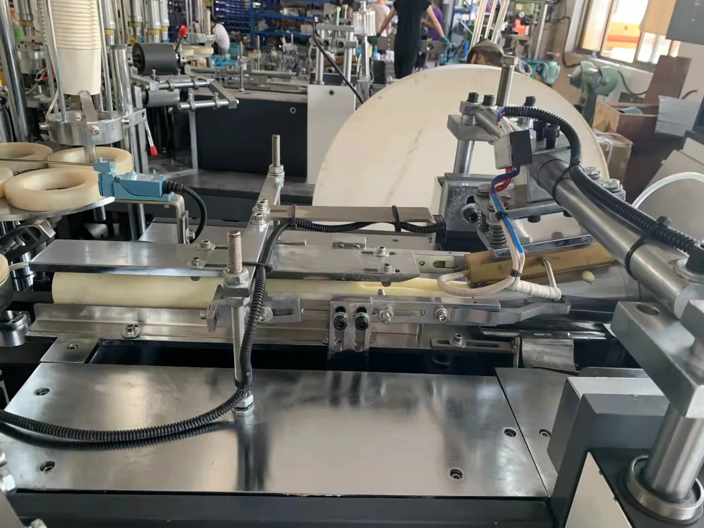 high speed paper cup forming machine price of paper cup machine ,Manufacture Of Paper Cup Making Machine (100 Pcs/Min) At Afford