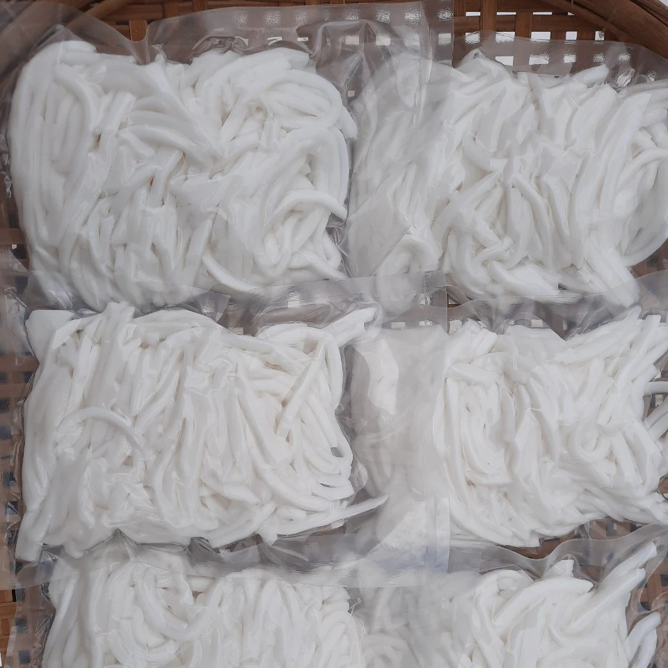 Wholesale Frozen Coconut Meat from Vietnam Cut 1/8 Coconut Meat In Chunk - WHATSAPP 0084 989 322607