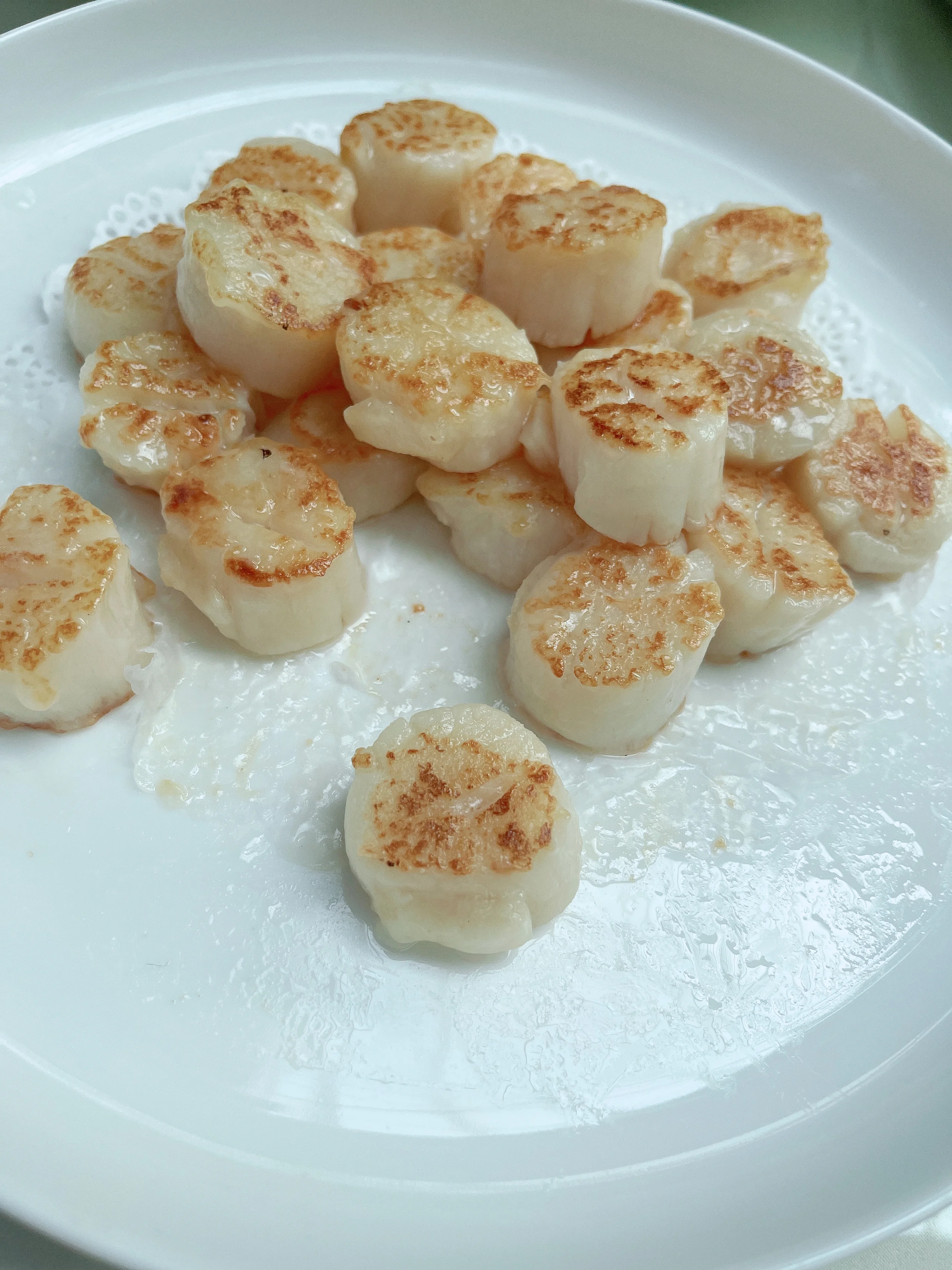 Good Price Seafood IQF Frozen Japanese Scallop Meat with Competitive Price