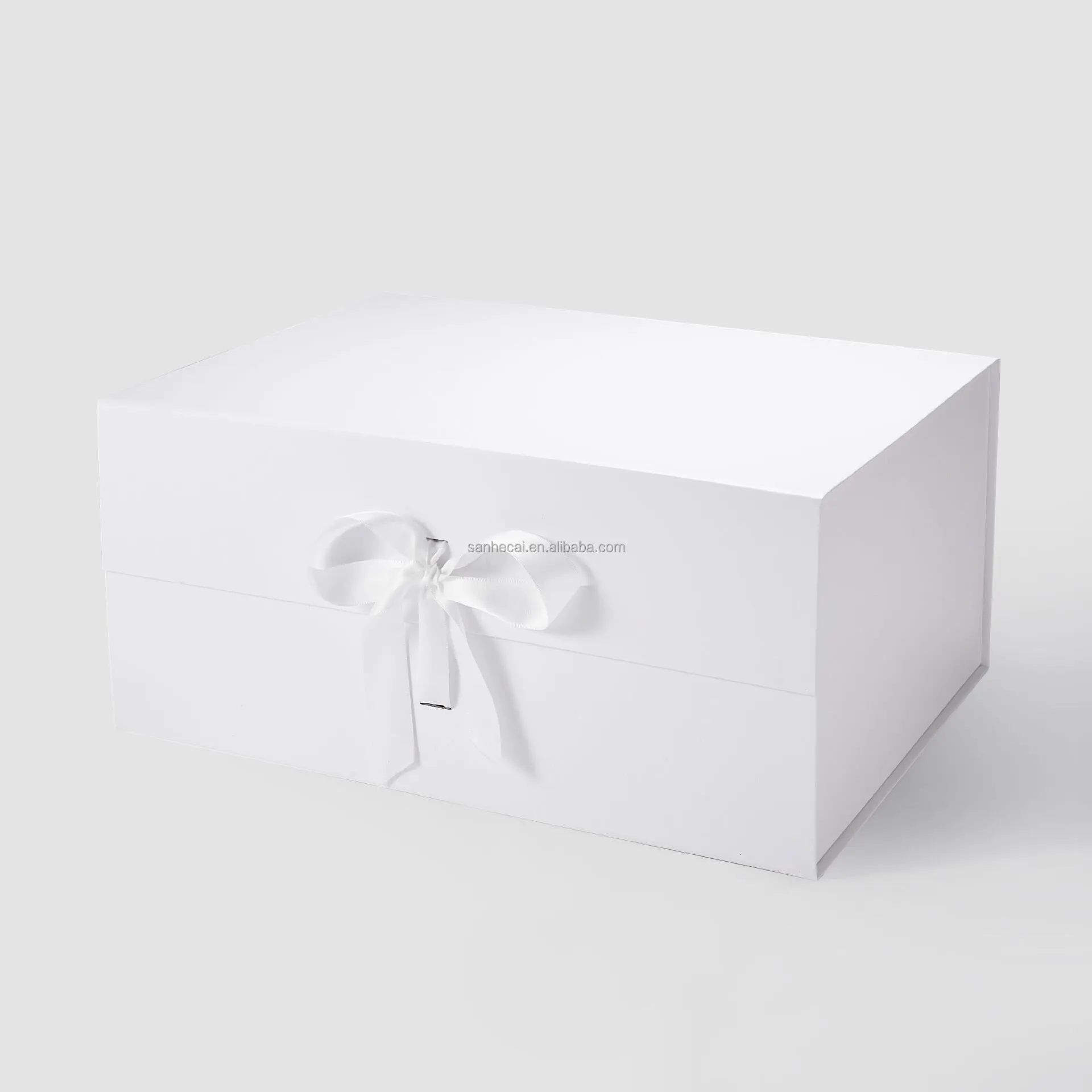 Custom environmentally friendly cardboard packaging magnetic buckle black cosmetics shoebox foldable ribbon gift box