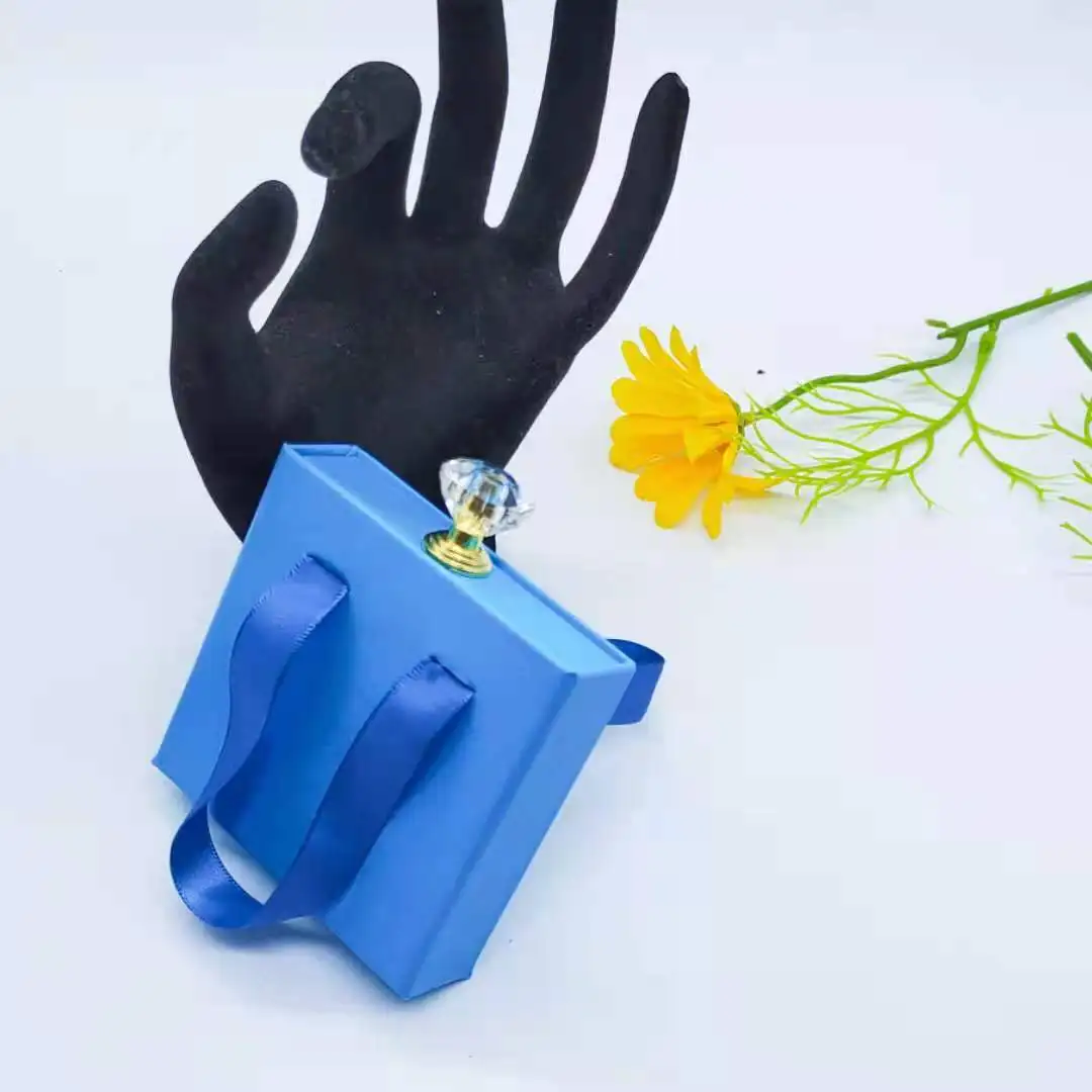 Custom logo paper square triangle empty eyelash tray plastic luxury packaging box 2019 cardboard with mirror glitter wholesale