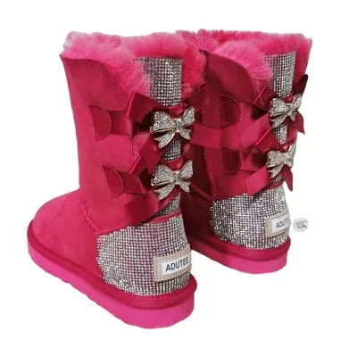 Оптовая продажа; Модная женская обувь; Женские зимние ботинки из овечьей шерсти; Меховые ботинки с бантиками и стразами; Женские ботинки