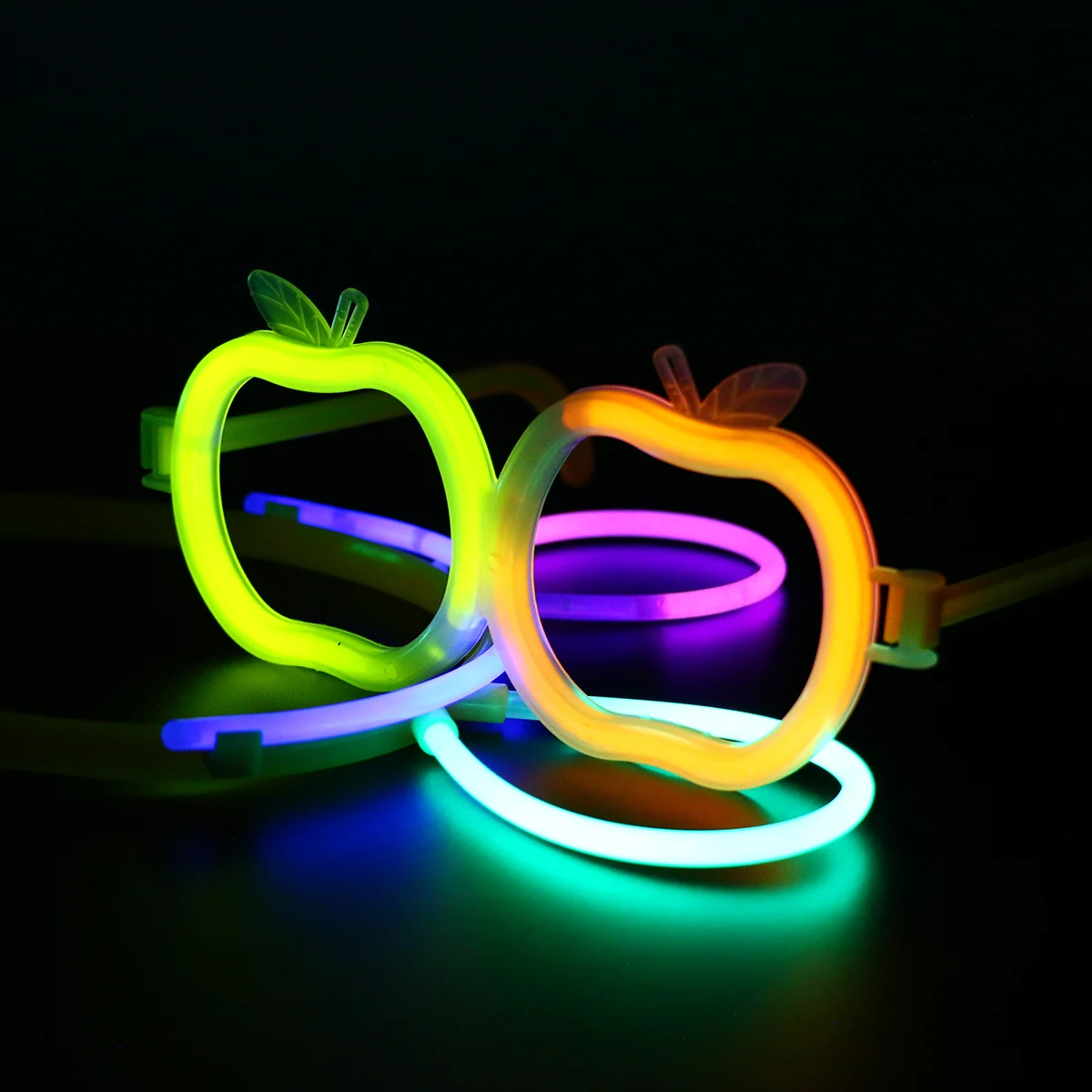 Wholesale party even decoration 200 pack 22 inch bracelet ball long multicolor white neon glow in the dark sticks