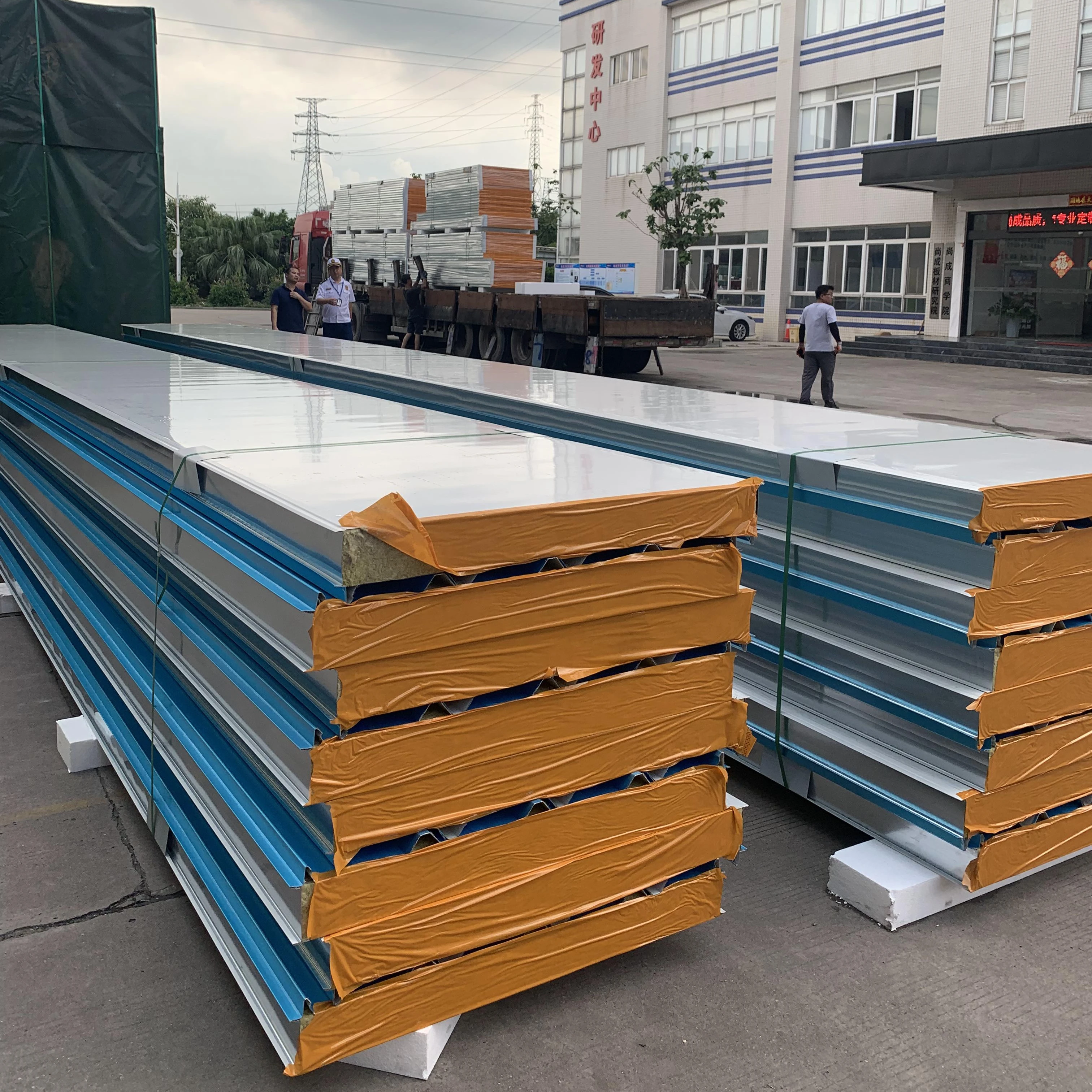 Supplies China Panel Sandwich 100mm roc kwool sandwich panel rock wool sandwich panels Insulated