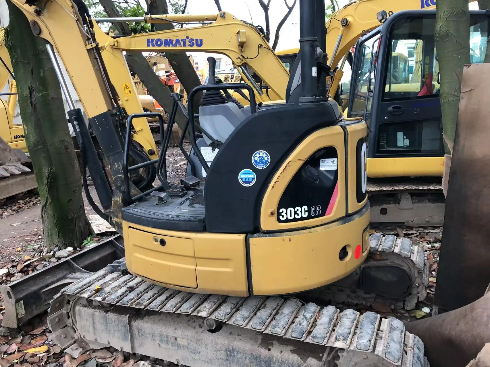 cat 303 used excavator second hand yellow crawl made in china cabin with closed dipper caterpillar