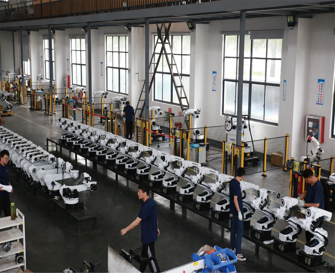 6 Axis Robots Machine Undercarriage Robotic For Frame Welding Robot