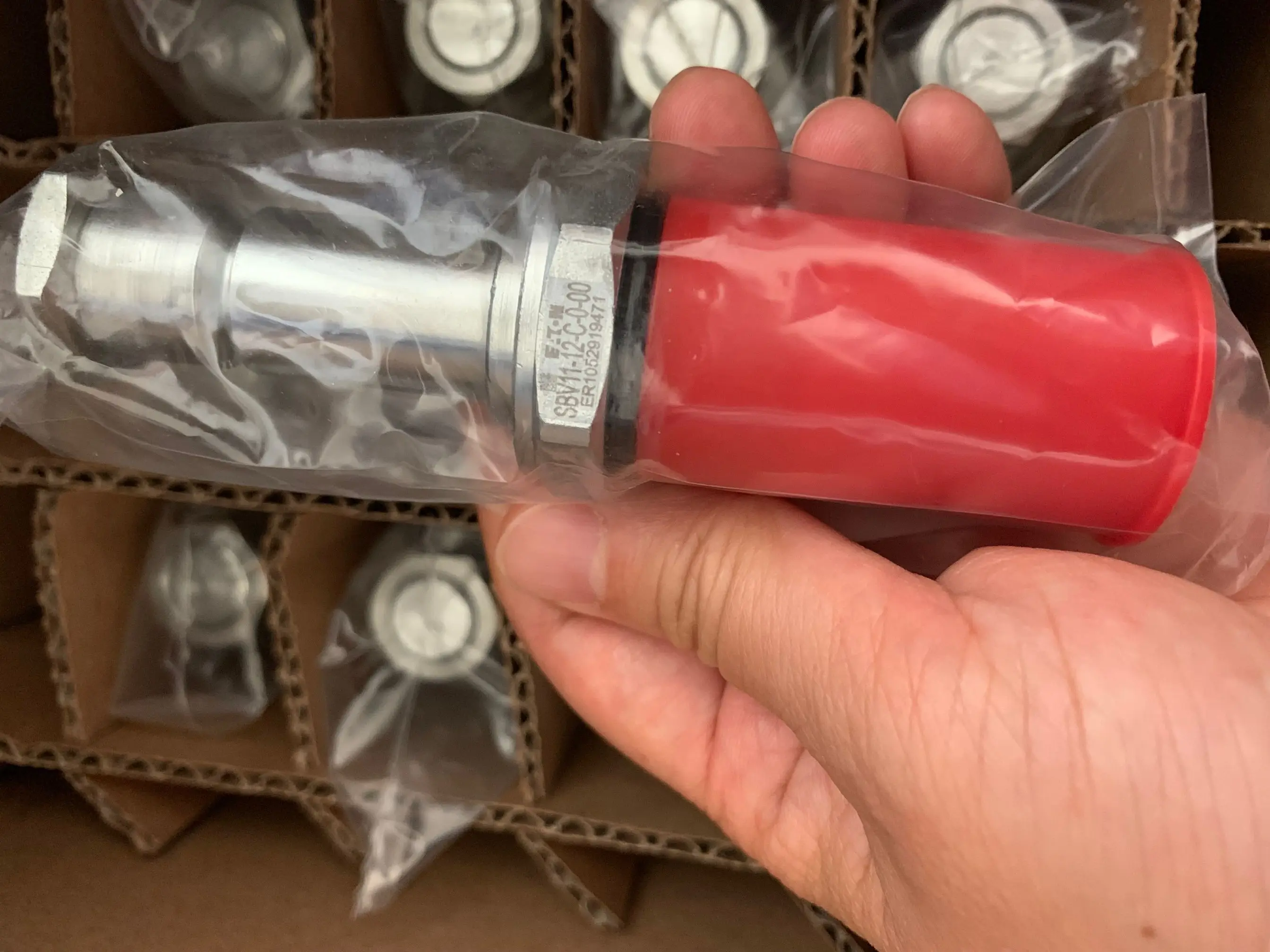 02-177576 SBV11-12-C-0-00 оригинальный EATON VICKERS IH электромагнитный клапан сделано в Мексике картридж клапана наличии большом количестве высокого качества