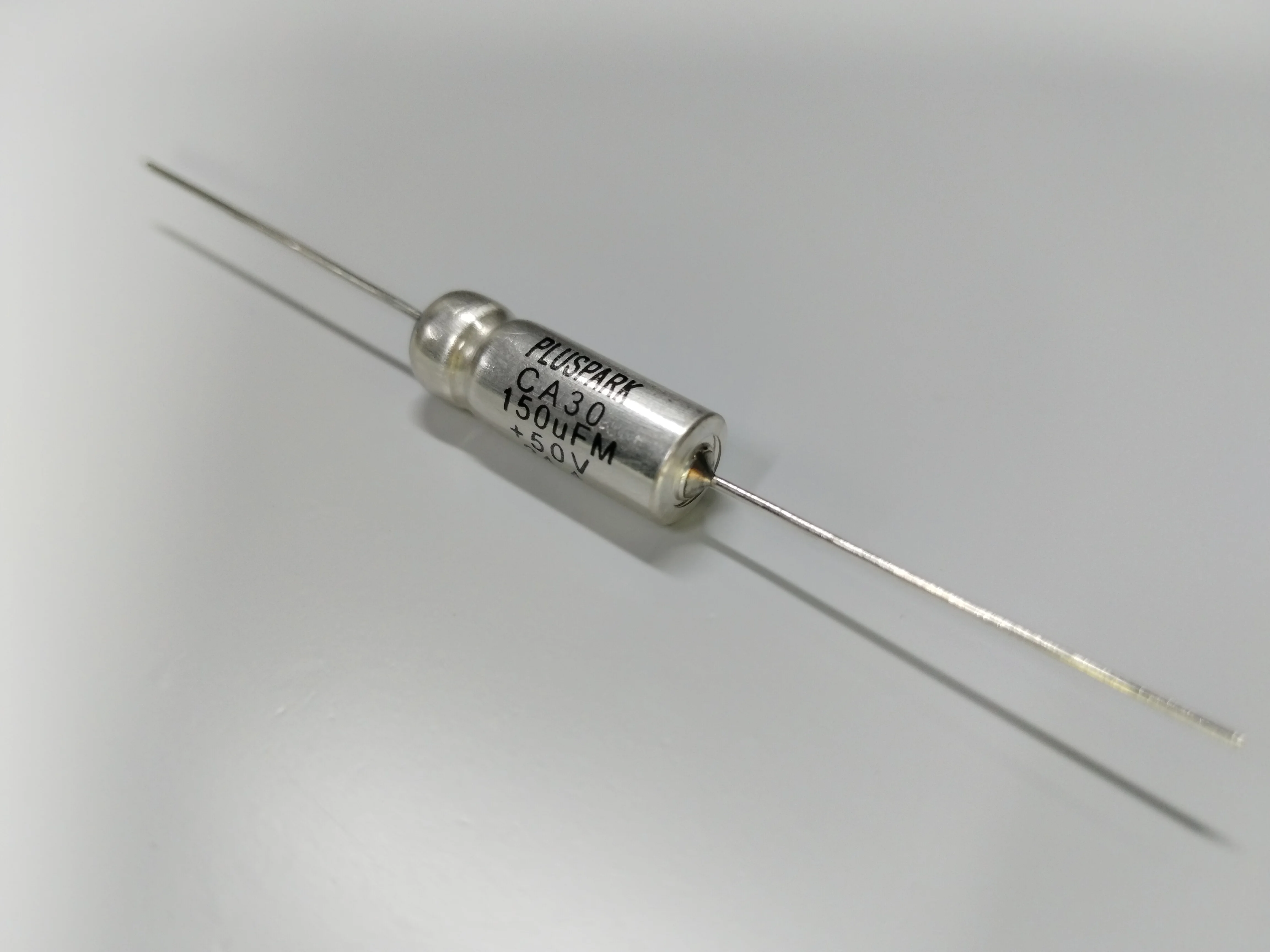 50V 10uF 10MFD 10MKF Wet Tantalum Capacitors with Epoxy End-Fill Sintered Anode