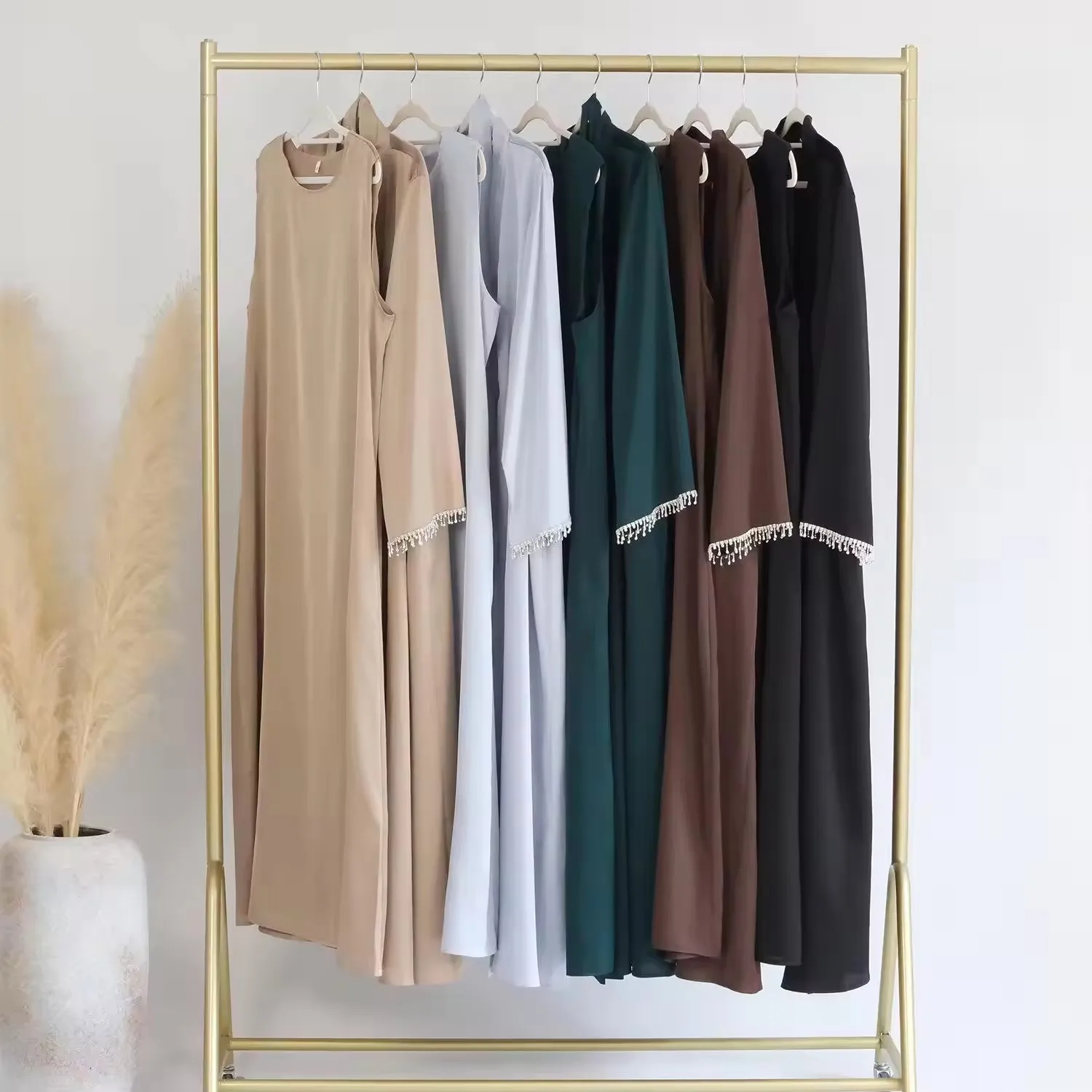 2024 Eid Dubai Turkish Islamic Elegant Modest Custom Women Muslim Dress Abaya Crystal Tassel Satin Silk Open Kaftan Abaya