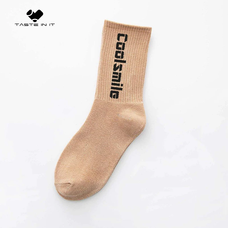 Factory Wholesale Comfortable Soft Designer Casual Jacquard Knitted Socks