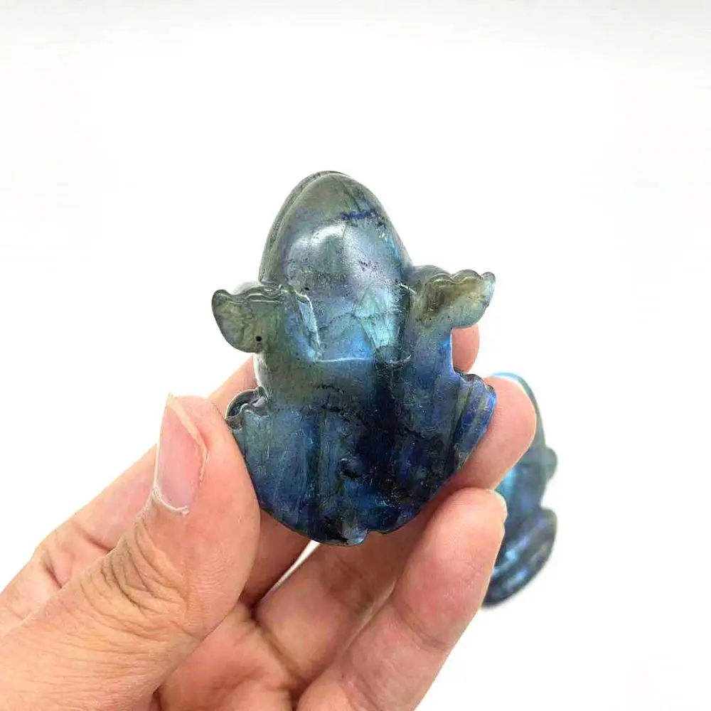 new product natural hand carved labradorite frog aura crystal black lovely cute frog crystal crafts for home decoration