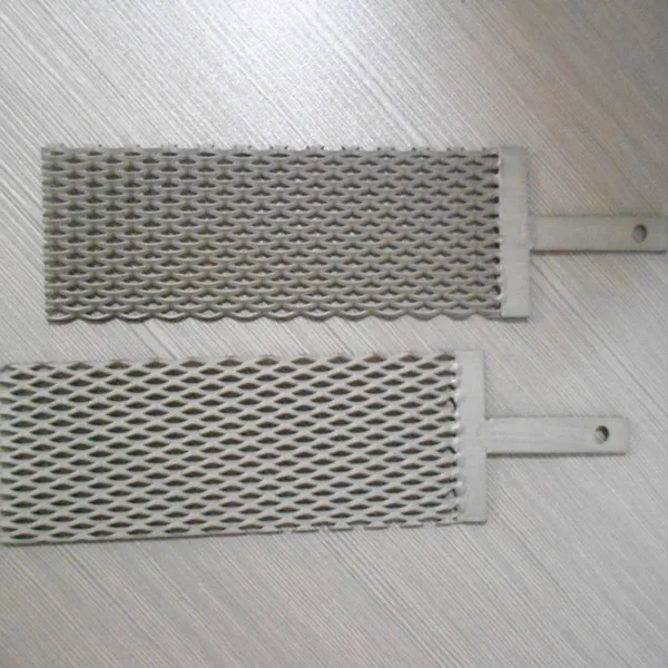 Platinum titanium anode mesh for water electrolyzer
