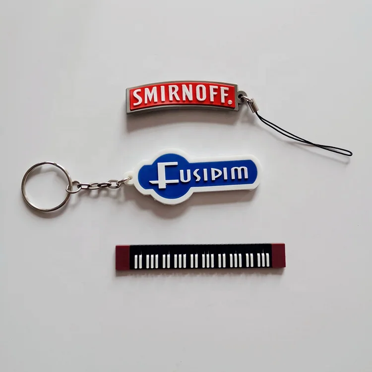 Custom fashion fancy keyring pvc silicon rubber key chain personalised bee keychain