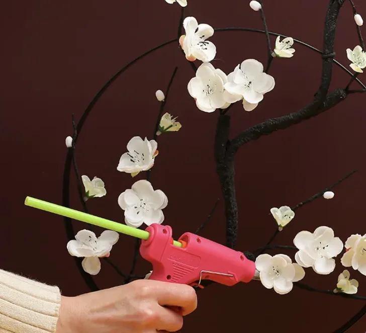 High Quality China Factory 11MM Black Hot Melt Glue Stick For Photo Frame Wood Resin