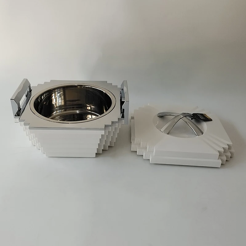 Porcelain die cast pot food warmers casserole dish with lid