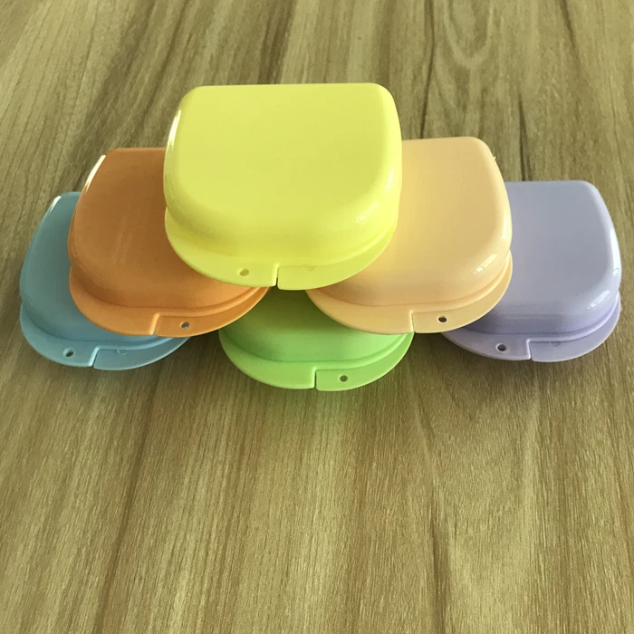 Colorful Plastic Orthodontic Dental Mouth Guard Retainer Storage Case for Safe